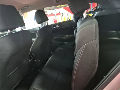 Used 2020 Kia Sportage LX FWD image 9