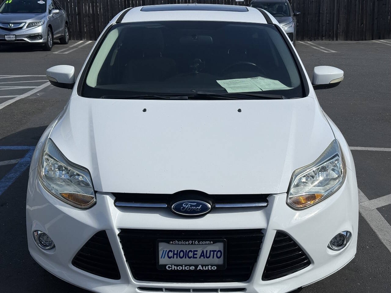 Used 2012 Ford Focus SEL FWD image 2