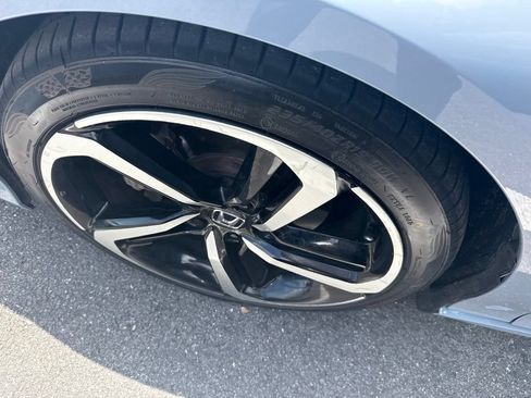 Used 2021 Honda Accord Sport image 9