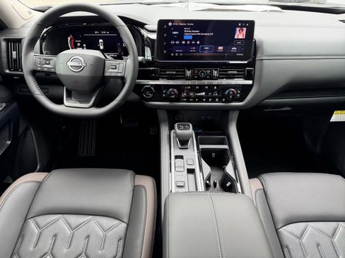 New 2026 Nissan Pathfinder Platinum w/ Cargo Package FWD image 2