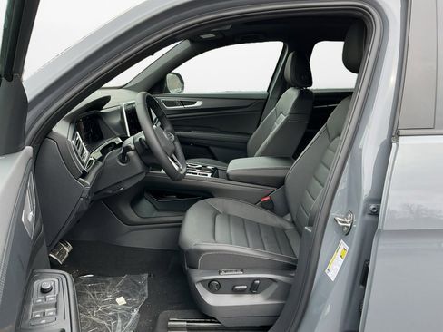 New 2026 Volkswagen Atlas Cross Sport SEL R-Line image 9