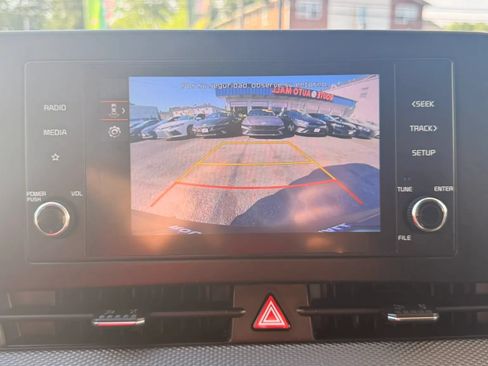 Used 2023 Kia Sportage LX FWD image 23