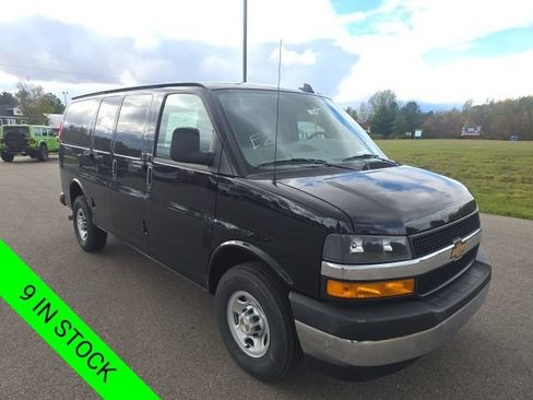 New 2025 Chevrolet Express 2500 w/ Driver Convenience Package RWD image 7