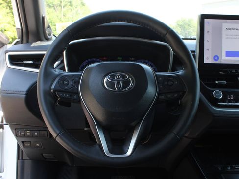 Used 2026 Toyota Corolla Cross AWD Hybrid w/ Convenience Package image 10