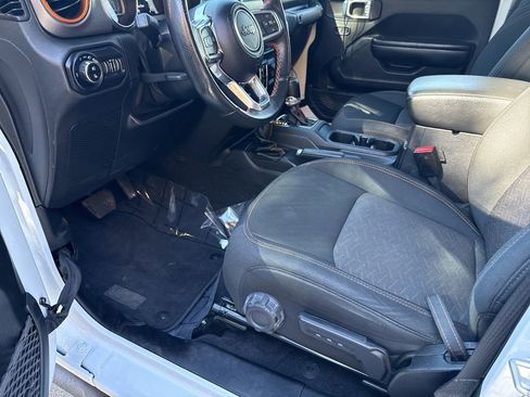 Used 2021 Jeep Gladiator Mojave image 25