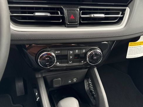 New 2026 Chevrolet TrailBlazer LT w/ Convenience Package FWD image 20