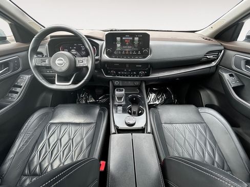 Used 2021 Nissan Rogue Platinum AWD/4WD image 11