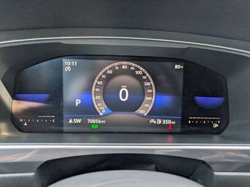 Used 2022 Volkswagen Tiguan SE image 11