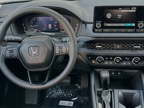 New 2025 Honda Accord SE image 15