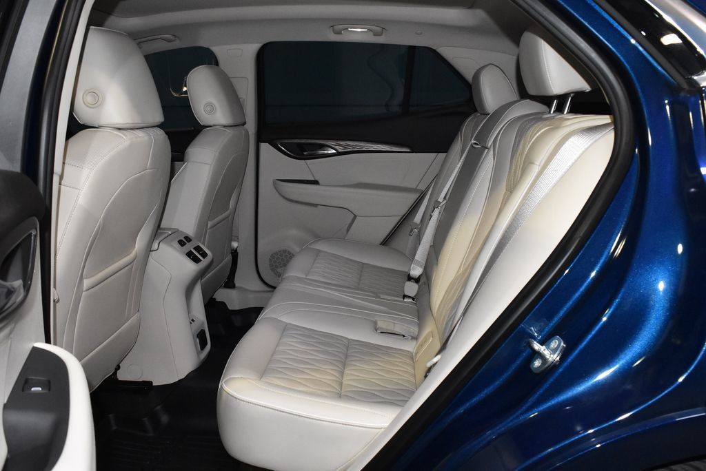 Used 2023 Buick Envision Avenir FWD image 23