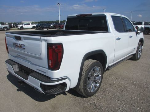 New 2026 GMC Sierra 1500 Denali w/ Denali Reserve Package AWD/4WD image 4
