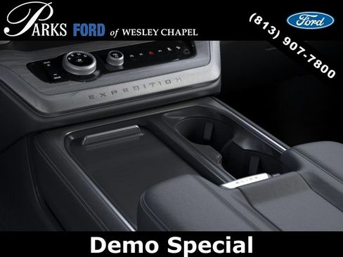New 2026 Ford Expedition Max Platinum w/ Driver's Package AWD/4WD image 15