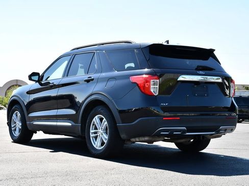 Used 2022 Ford Explorer XLT w/ Equipment Group 202A RWD image 5