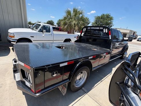 Used 2026 RAM 5500 Tradesman w/ Chrome Appearance Group AWD/4WD image 18