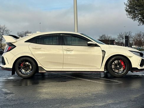 Used 2018 Honda Civic Type R image 3