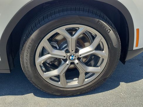 Used 2024 BMW X3 sDrive30i w/ Convenience Package RWD image 5