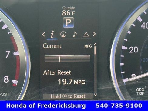 Used 2015 Toyota Highlander XLE AWD/4WD image 25