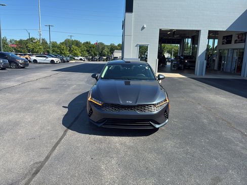 Used 2021 Kia K5 LXS FWD image 8