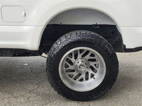 Used 2019 Ford F250 Lariat w/ Lariat Ultimate Package image 33