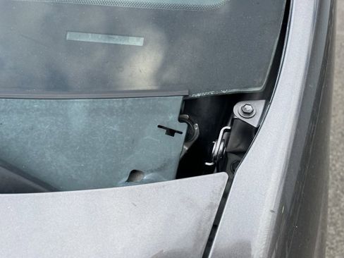 Used 2015 Toyota Sienna L image 3