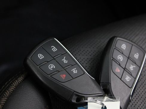 Used 2021 Chevrolet Suburban High Country image 32