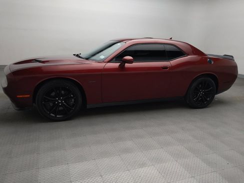 Used 2018 Dodge Challenger R/T Plus RWD image 2