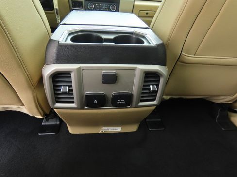 Used 2021 Ford F250 Lariat w/ Lariat Value Package AWD/4WD image 22