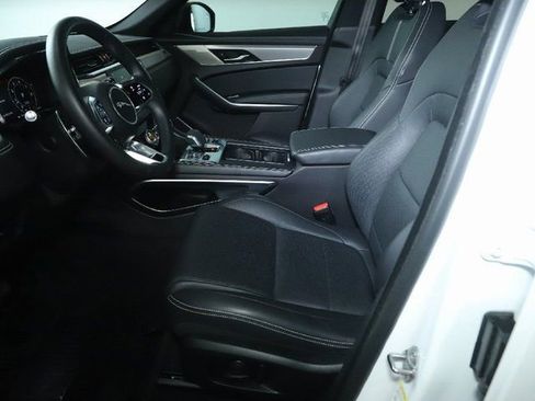Used 2025 Jaguar F-PACE R-Dynamic S image 19