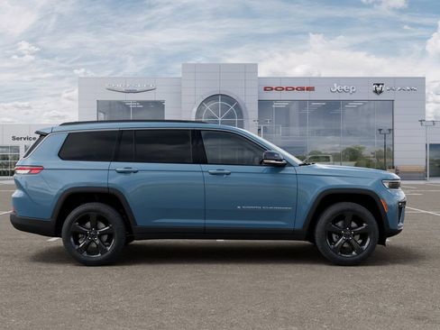 New 2026 Jeep Grand Cherokee L Limited w/ Limited Altitude Package RWD image 22