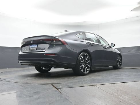 Used 2023 Honda Accord Touring image 34