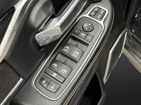 Used 2024 RAM 2500 Laramie w/ Night Edition AWD/4WD image 19
