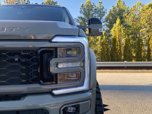 Used 2026 Ford F450 Platinum w/ Platinum Plus Package image 38