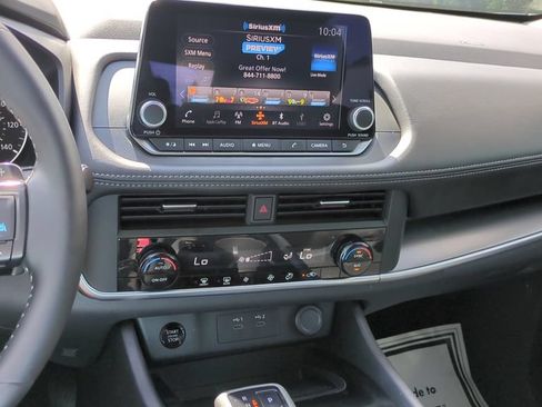 Used 2026 Nissan Rogue SV FWD image 17