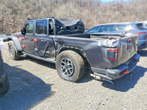 Used 2024 Jeep Gladiator Rubicon w/ Technology Group AWD/4WD image 3