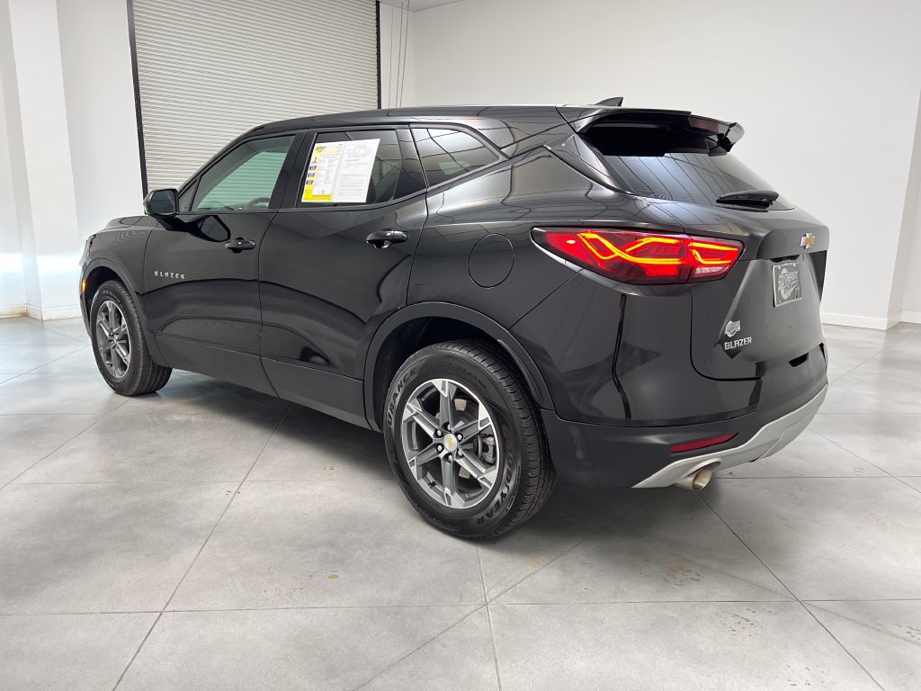Used 2025 Chevrolet Blazer LT FWD image 6
