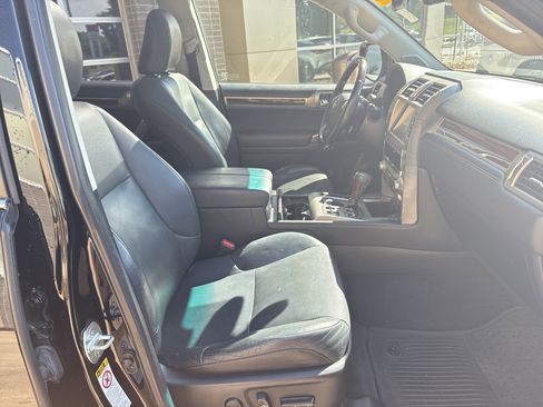 Used 2015 Lexus GX 460 Luxury AWD/4WD image 34