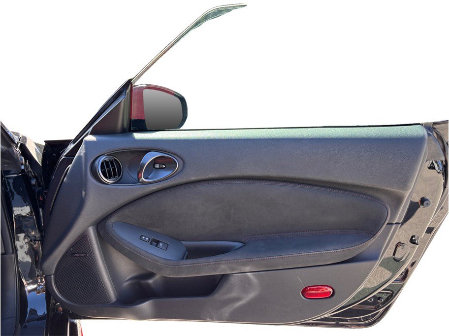 Used 2019 Nissan 370Z NISMO RWD image 33