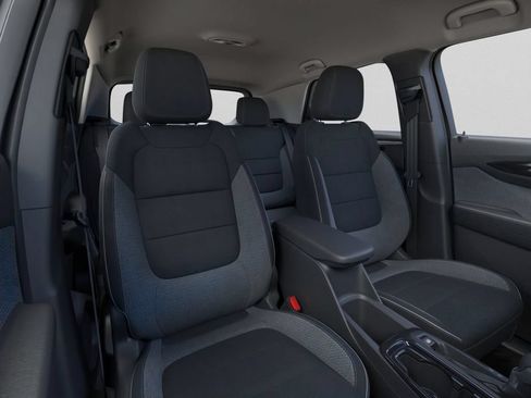 New 2026 Chevrolet TrailBlazer LT w/ Convenience Package FWD image 18