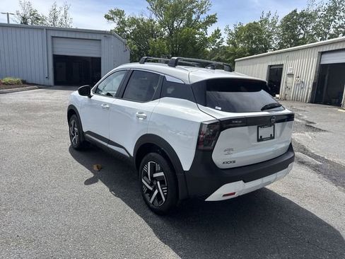New 2026 Nissan Kicks SV FWD image 7