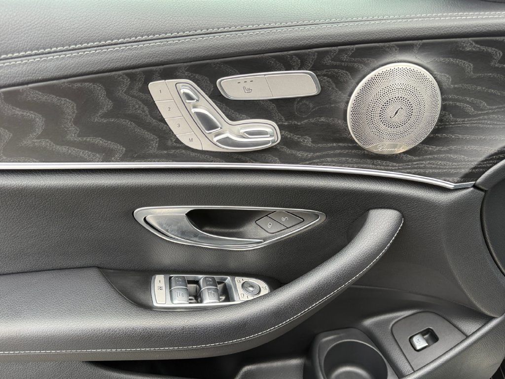 Used 2023 Mercedes-Benz E 350 4MATIC Sedan image 11