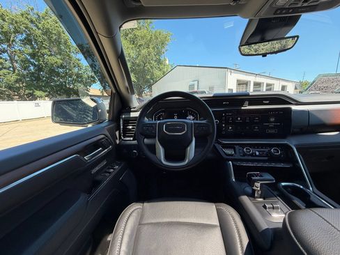 Used 2024 GMC Sierra 1500 Denali w/ Denali Reserve Package AWD/4WD image 2