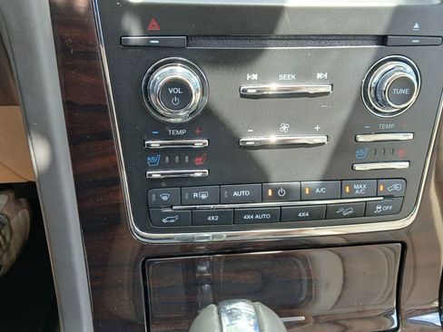 Used 2017 Lincoln Navigator L Reserve image 36