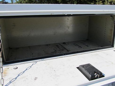 Used 2022 Chevrolet Silverado 3500 LT w/ Convenience Package image 16