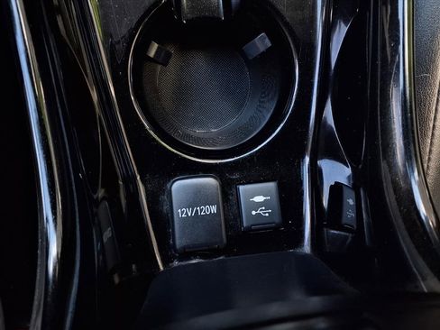 Certified 2019 Toyota Prius XLE image 12