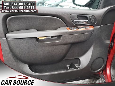 Used 2012 GMC Yukon XL SLT w/ Regional Value Package image 19