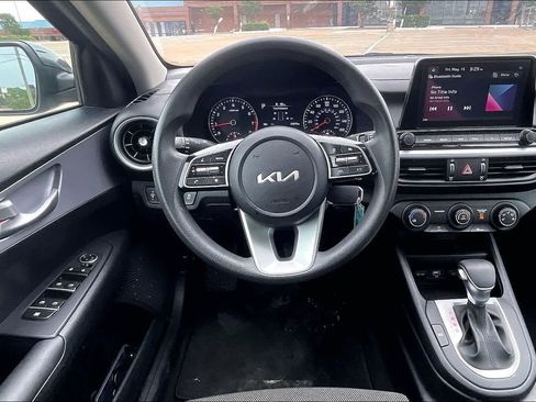 Certified 2024 Kia Forte LXS FWD image 12