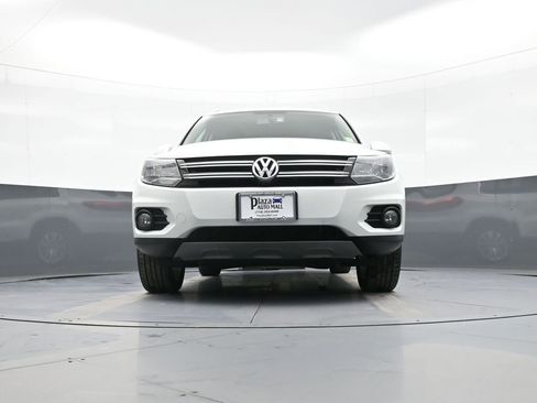 Used 2015 Volkswagen Tiguan SE image 25