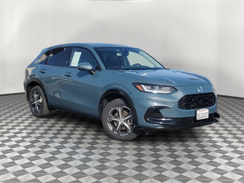 Certified 2023 Honda HR-V EX-L image 2