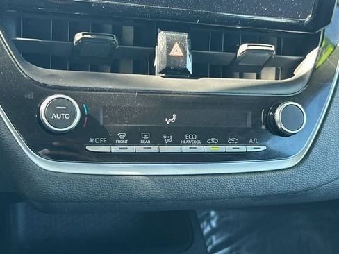 Certified 2023 Toyota Corolla LE image 25