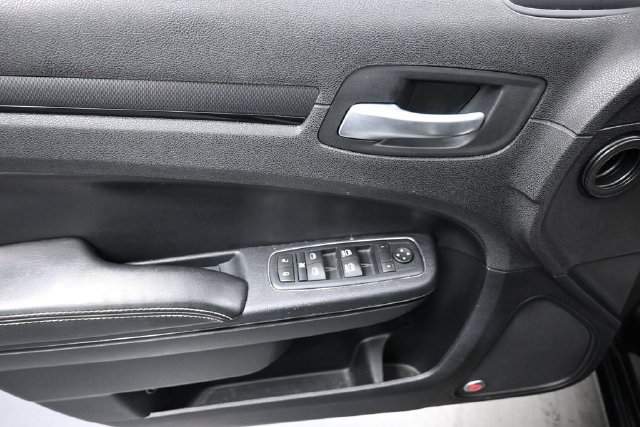 Used 2016 Chrysler 300 S AWD/4WD image 13